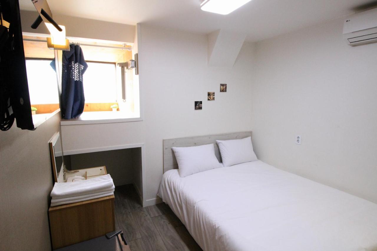 Hotel Golden Park Myeongdong Сеул Екстериор снимка