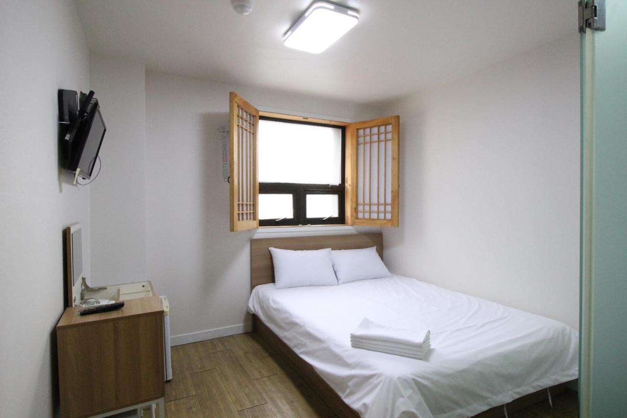 Hotel Golden Park Myeongdong Сеул Екстериор снимка