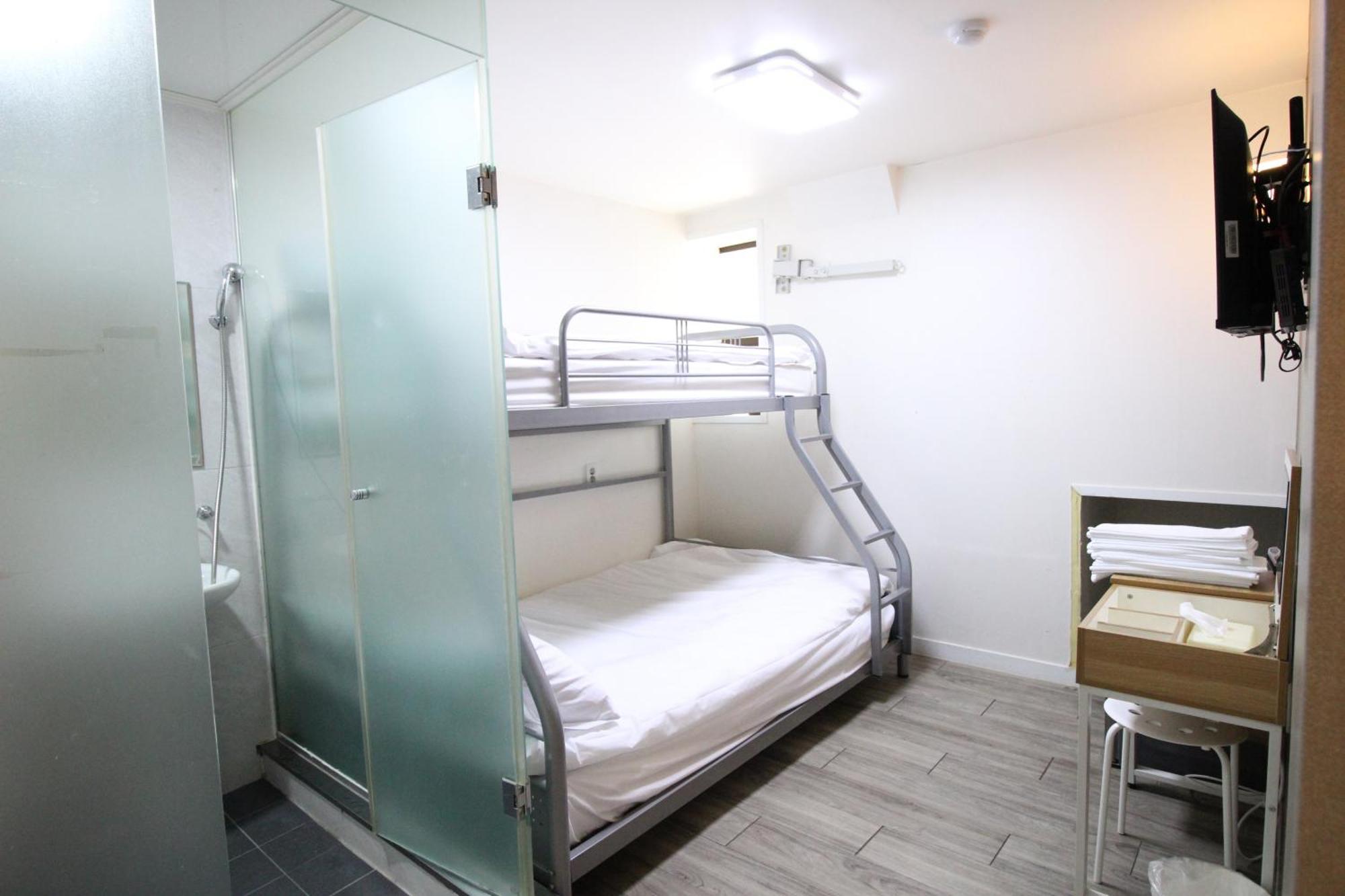 Hotel Golden Park Myeongdong Сеул Екстериор снимка