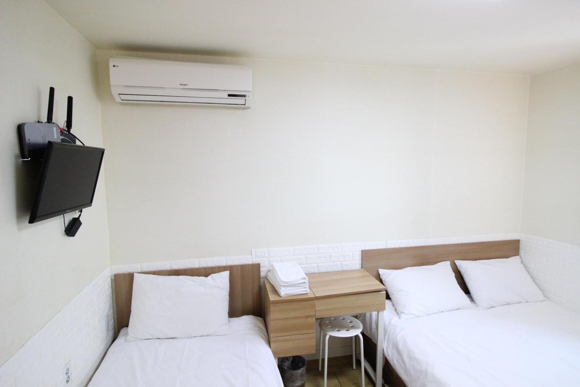 Hotel Golden Park Myeongdong Сеул Екстериор снимка